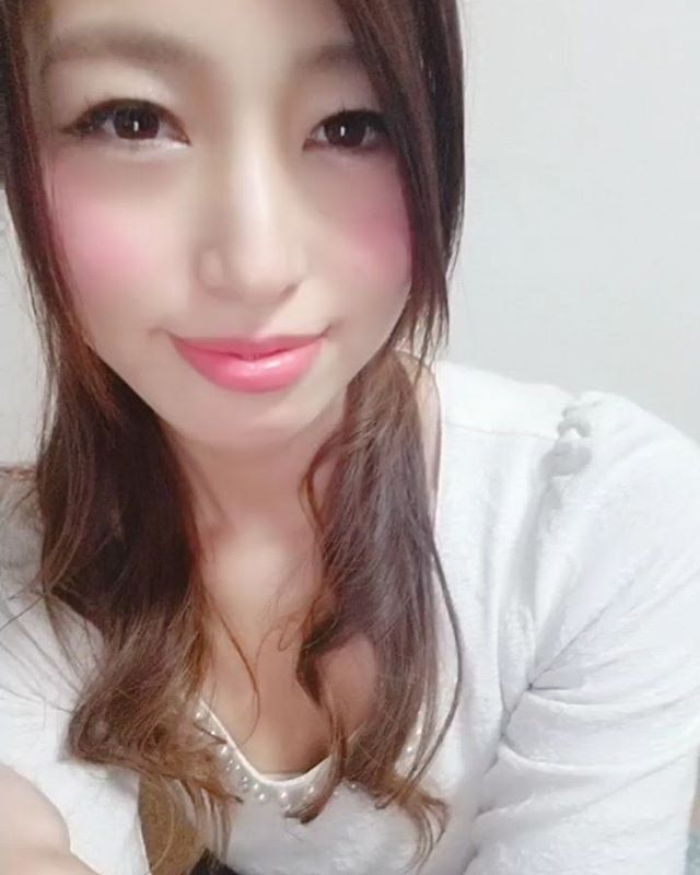 saki instagram