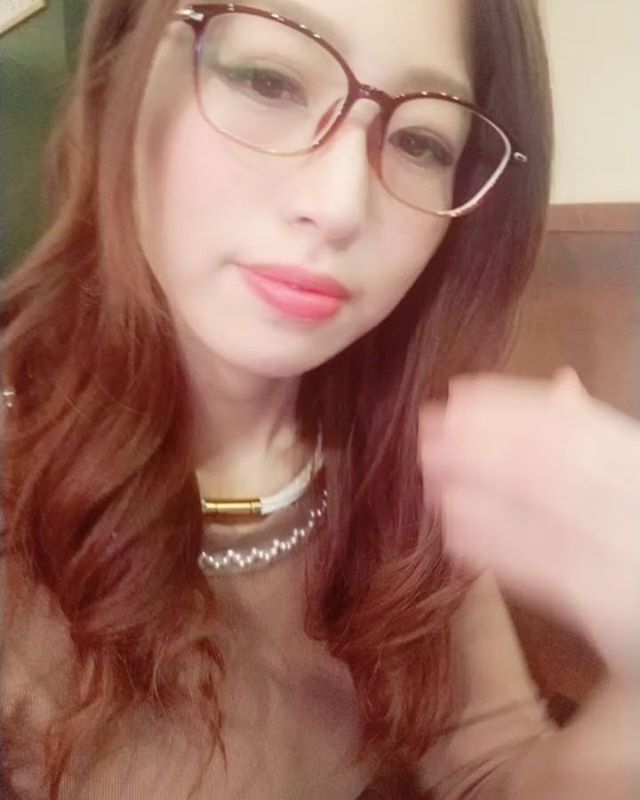 saki instagram